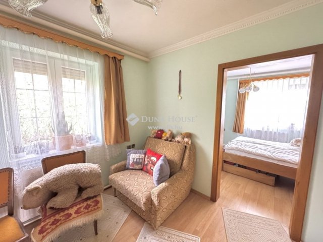 Eladó családi ház, Várpalotán 89.99 M Ft, 4 szobás