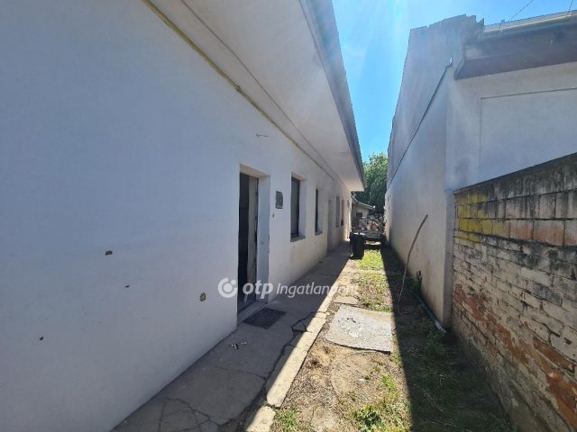 Eladó téglalakás, Budapesten, XXI. kerületben 34.9 M Ft