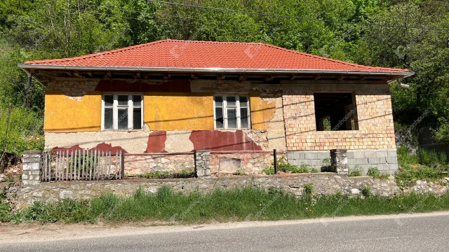 Eladó családi ház, Miskolcon 12.9 M Ft, 3 szobás