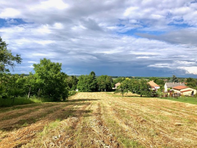 Eladó telek, Győrújbaráton 36.4 M Ft / költözzbe.hu