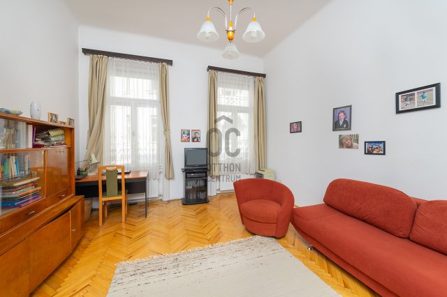 Eladó téglalakás, Budapesten, VI. kerületben 154.9 M Ft