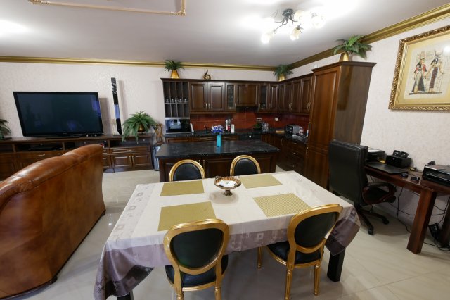 Eladó családi ház, Hajdúszoboszlón 160 M Ft, 7 szobás