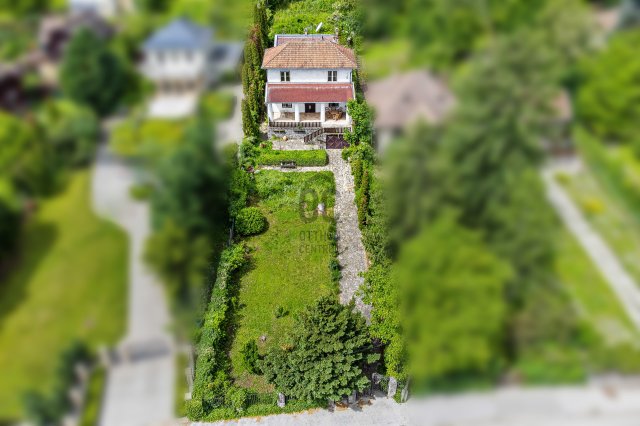 Eladó családi ház, Leányfaluban 139.9 M Ft, 7 szobás