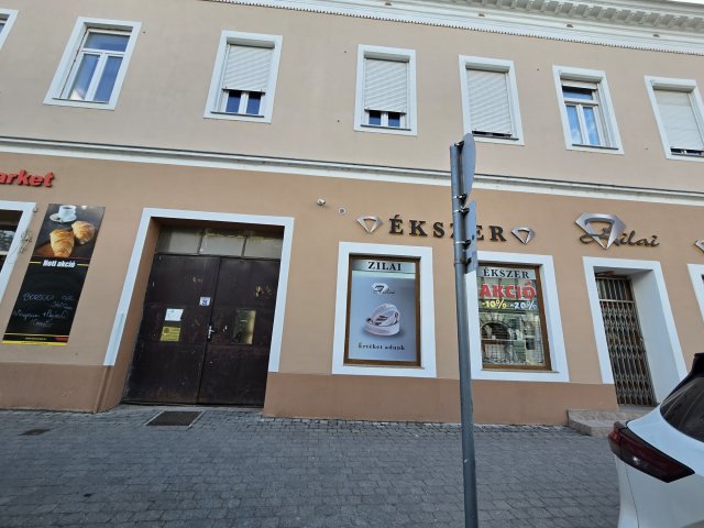 Eladó téglalakás, Siklóson 25.9 M Ft, 2 szobás