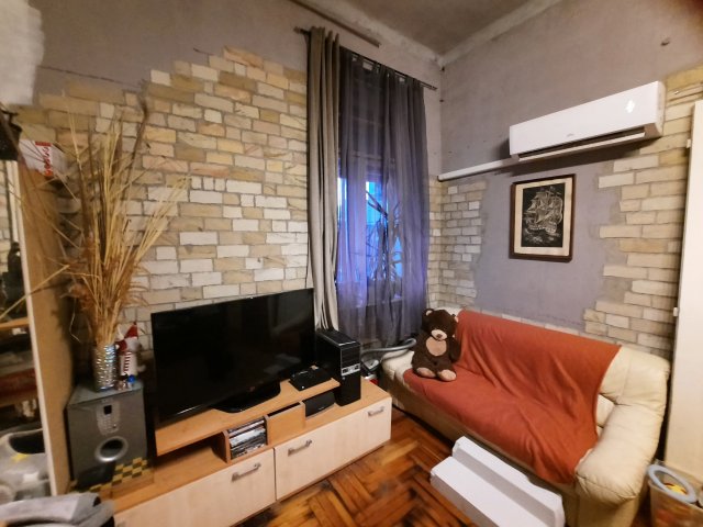Eladó családi ház, Budapesten, XX. kerületben 23 M Ft, 2 szobás