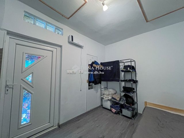 Eladó téglalakás, Budapesten, XX. kerületben 15.9 M Ft, 1 szobás
