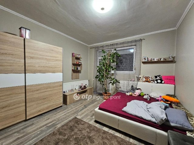 Eladó családi ház, Szikszón, Bolt utcában 38 M Ft, 3 szobás