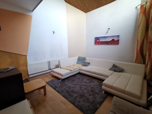 Eladó családi ház, Győrött 89 M Ft, 5 szobás