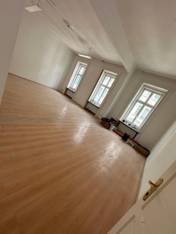 Kiadó téglalakás, albérlet, Budapesten, V. kerületben, 6 szobás