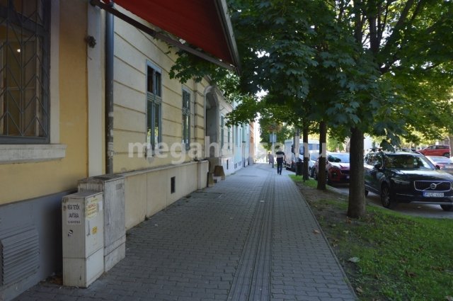 Eladó üzlethelyiség, Budaörsön 99 M Ft / költözzbe.hu