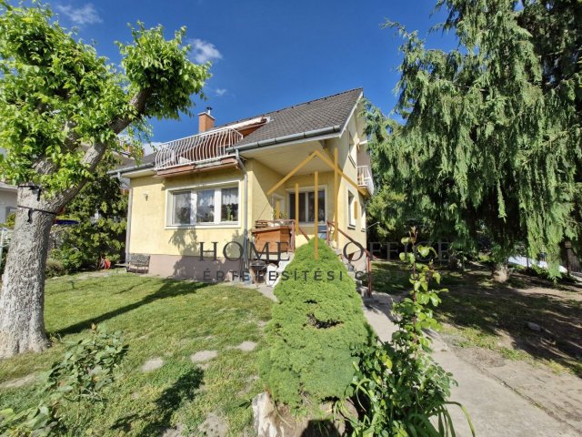 Eladó családi ház, Dunakeszin 219.99 M Ft, 4 szobás