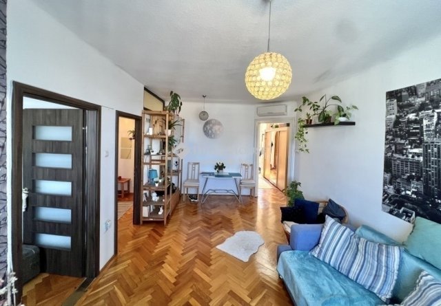 Eladó téglalakás, Budapesten, IX. kerületben 72.9 M Ft, 3 szobás