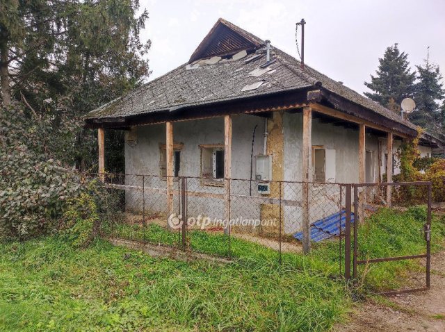 Eladó családi ház, Alsózsolcán 4.5 M Ft, 1+1 szobás