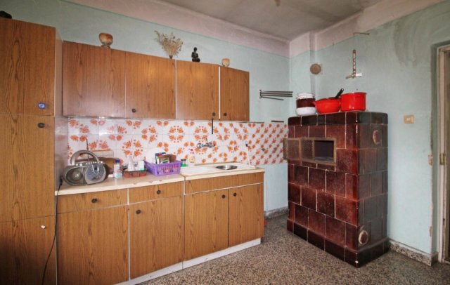 Eladó családi ház, Dombóváron 20.5 M Ft, 2 szobás