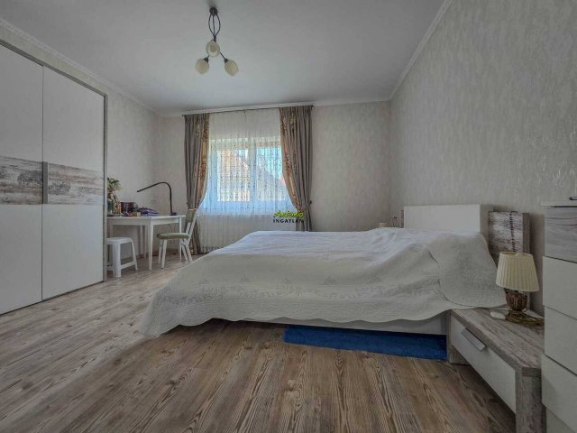 Eladó családi ház, Újkéren 78 M Ft, 3 szobás