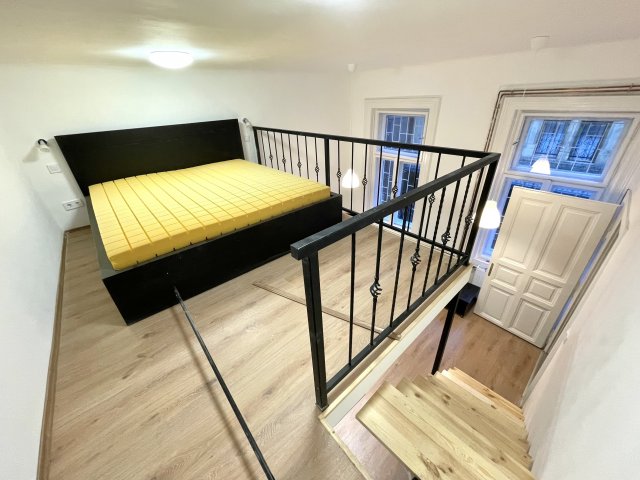 Kiadó téglalakás, albérlet, Budapesten, VI. kerületben