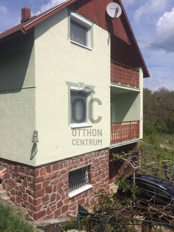 Eladó családi ház, Badacsonytomajon 144.9 M Ft, 5 szobás