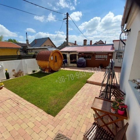 Eladó családi ház, Keszthelyen 83.5 M Ft, 4 szobás