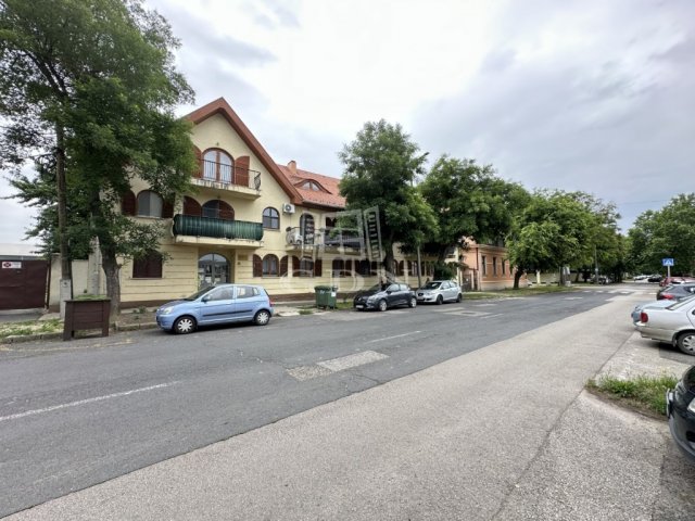 Kiadó téglalakás, albérlet, Székesfehérvárott 180 E Ft / hó