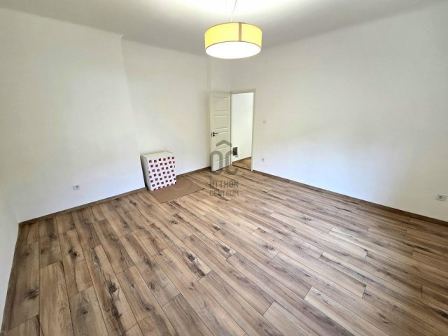 Eladó téglalakás, Budapesten, X. kerületben 52 M Ft, 1 szobás