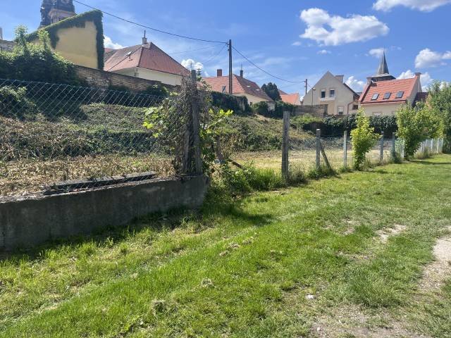 Eladó telek, Pápán 44.5 M Ft / költözzbe.hu