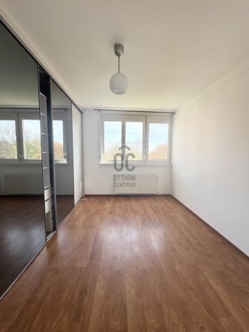 Eladó téglalakás, Budapesten, X. kerületben 62.5 M Ft, 3 szobás