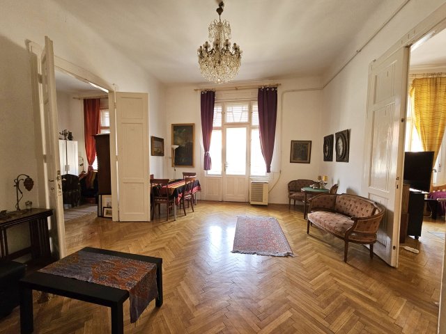 Eladó téglalakás, Budapesten, VII. kerületben, Dohány utcában