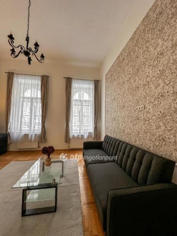 Eladó téglalakás, Budapesten, VI. kerületben 95.9 M Ft, 3 szobás