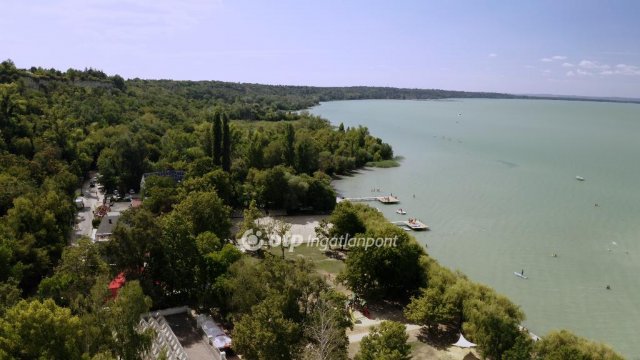 Eladó családi ház, Balatonakarattyán 89 M Ft, 2+4 szobás