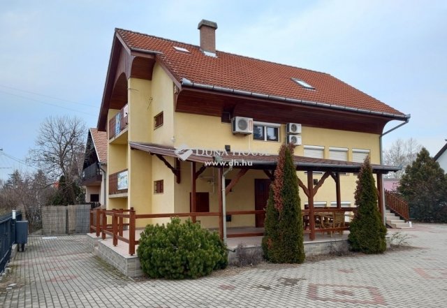 Eladó hotel, Tiszakécskén 85.9 M Ft, 9 szobás