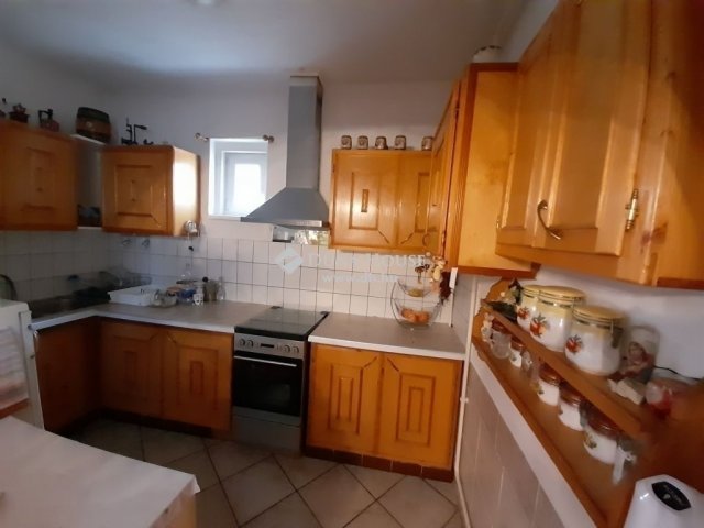 Eladó családi ház, Gödöllőn 125 M Ft, 5 szobás