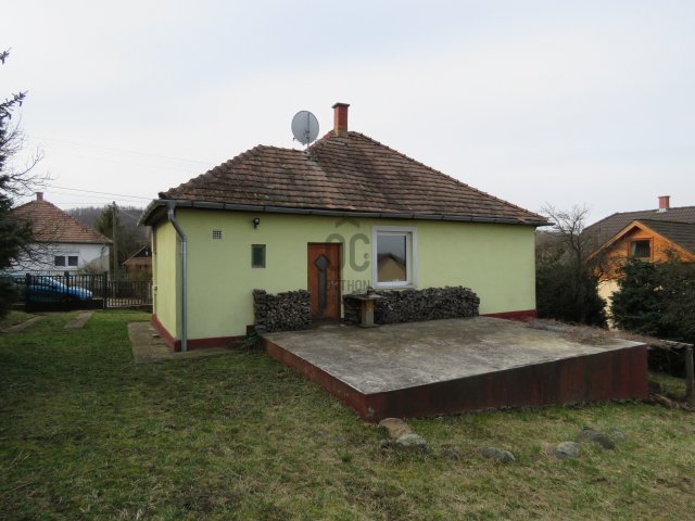 Eladó családi ház, Hollókőn 29 M Ft, 2 szobás