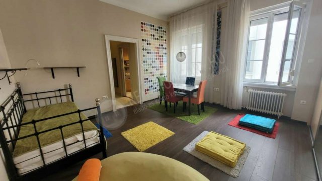 Kiadó téglalakás, albérlet, Budapesten, VI. kerületben