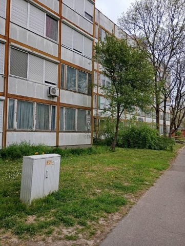 Eladó téglalakás, Szekszárdon 14.8 M Ft, 1 szobás