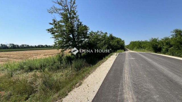 Eladó ipari ingatlan, Győrszemerén 399 M Ft