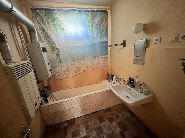 Eladó családi ház, Sarkadon 9.5 M Ft, 3 szobás