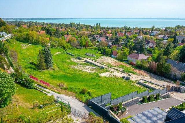 Eladó telek, Balatonkenesén, Hegyalja utcában 140 M Ft