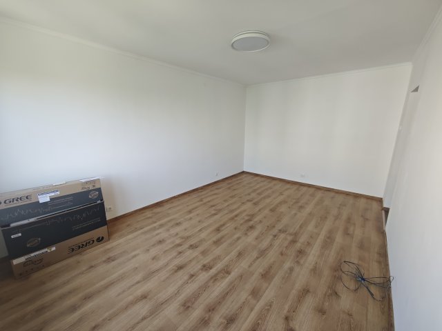 Kiadó panellakás, albérlet, XXI. kerületben, Szent István úton