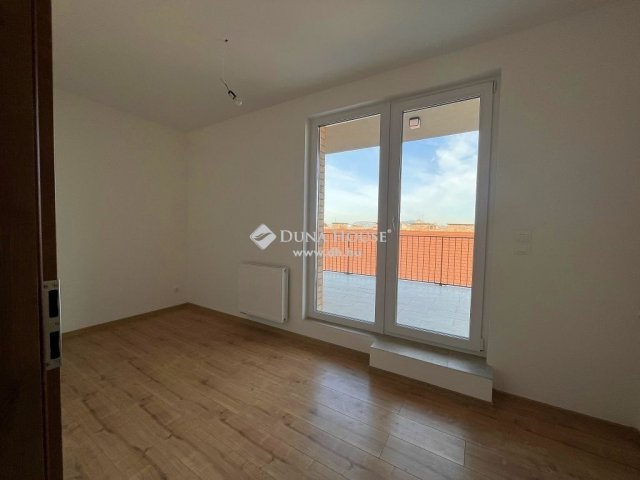 Eladó téglalakás, Budapesten, VIII. kerületben 72.99 M Ft
