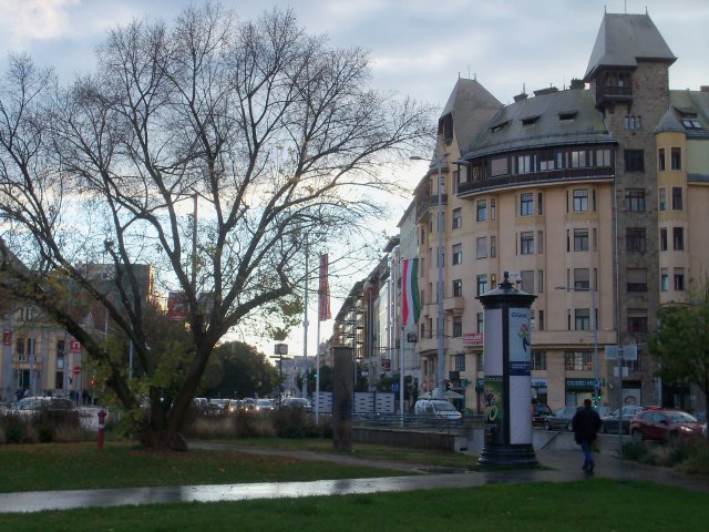 Eladó téglalakás, Budapesten, XIII. kerületben, Váci úton