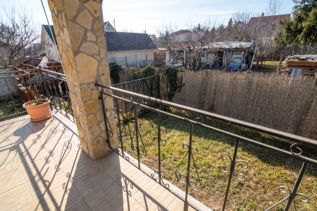 Eladó családi ház, Érden 140 M Ft, 6 szobás