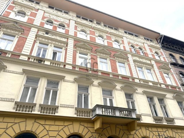 Eladó téglalakás, Budapesten, VI. kerületben 154.9 M Ft