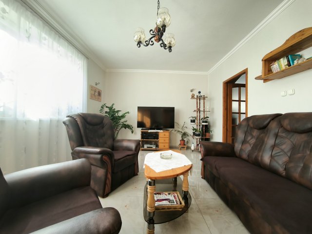 Eladó családi ház, Hódmezővásárhelyen 99.85 M Ft, 5 szobás