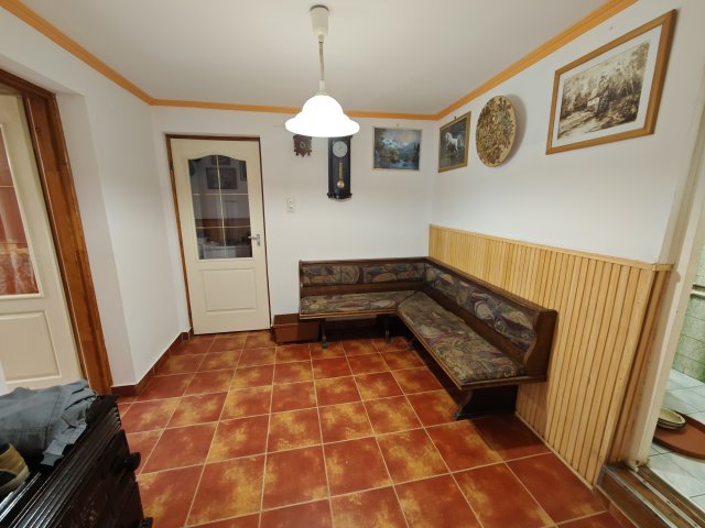Eladó családi ház, Balatonfűzfőn 74.99 M Ft, 1+2 szobás