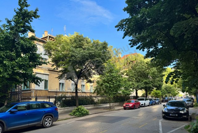 Kiadó téglalakás, albérlet, Budapesten, VI. kerületben