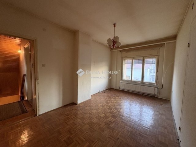 Eladó családi ház, Budapesten, XVII. kerületben 77.9 M Ft