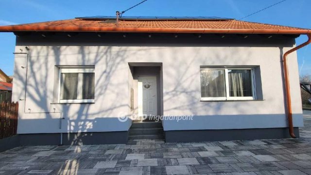 Eladó családi ház, Felgyőn 71 M Ft, 4+1 szobás