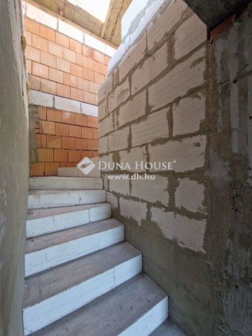 Eladó ikerház, Tárnokon 49.99 M Ft, 5 szobás
