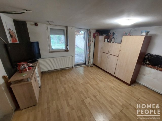 Eladó családi ház, Röszkén 23.5 M Ft, 3+1 szobás