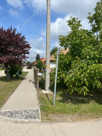 Eladó családi ház, Gárdonyban 44.9 M Ft, 2 szobás